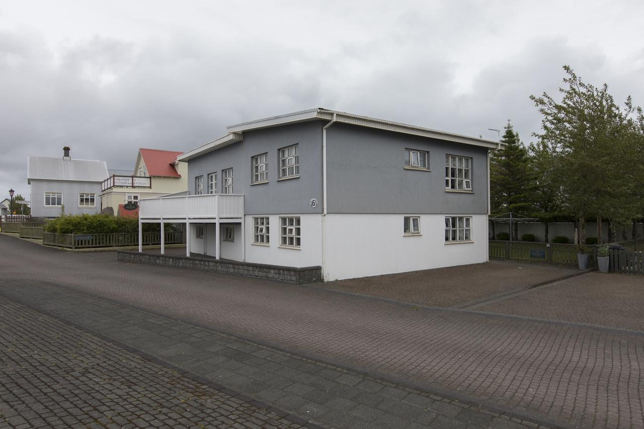 A. Bernhard Guest House Keflavík Exterior foto